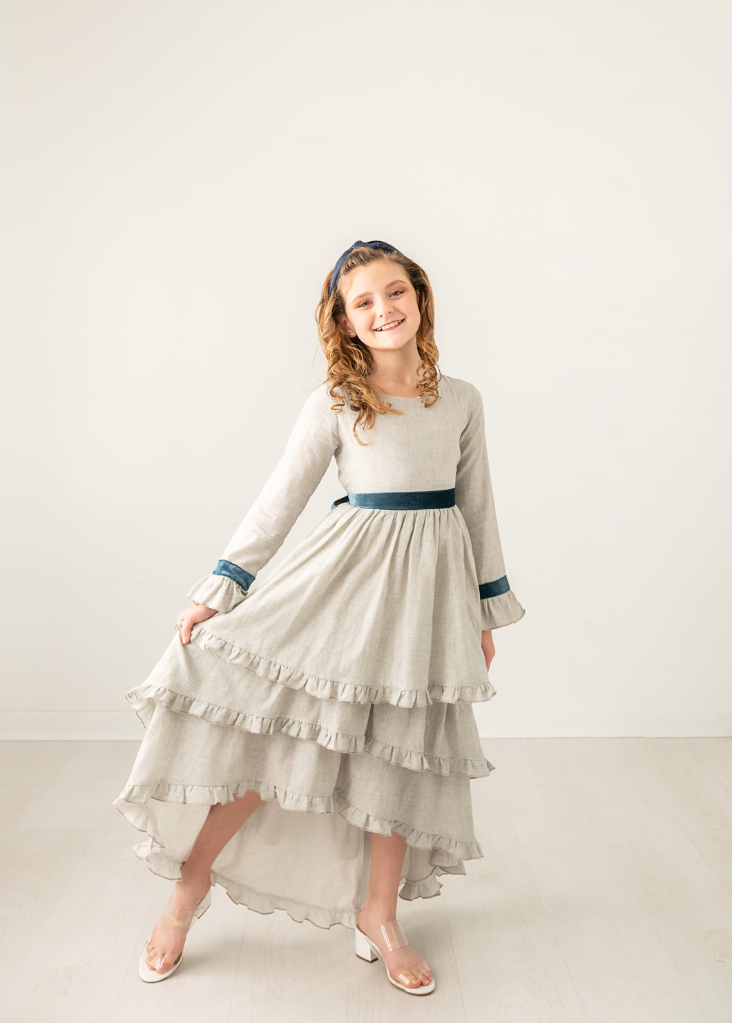 Evie’s Closet Fall22 Tidings of Great Joy Simplicity Dress